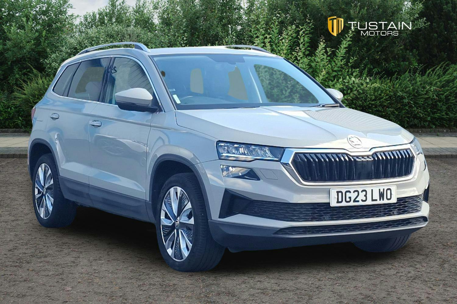 Skoda Karoq listing photo