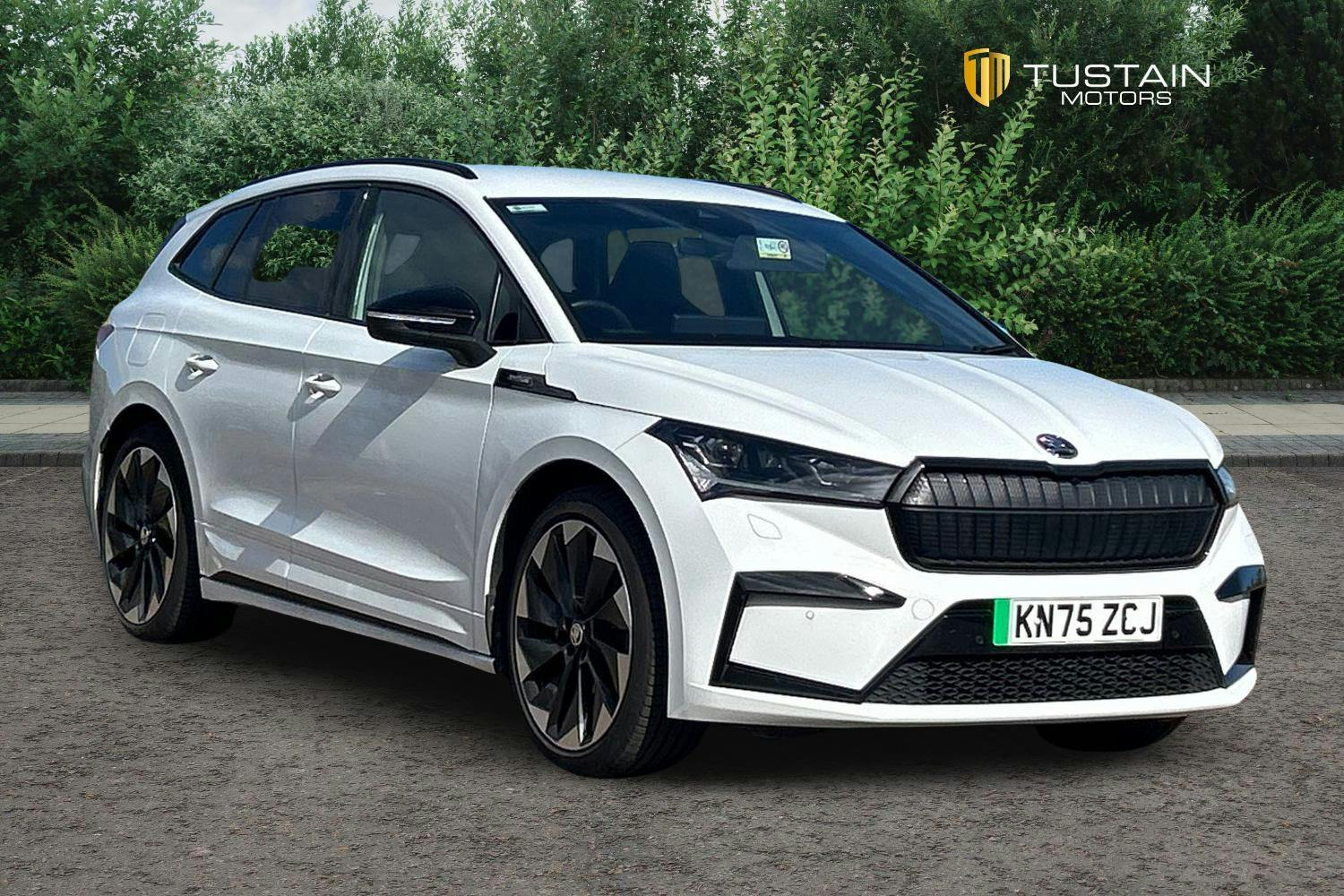 Skoda Enyaq iV listing photo